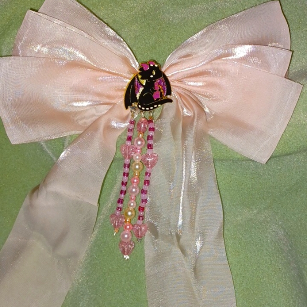 2 Hand Crafted Bows - Picture 2 of 8